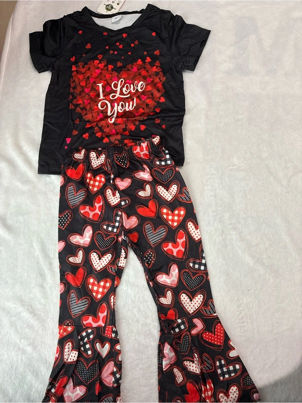 PatPat Black Pajama Set with Red and Pink Heart Design